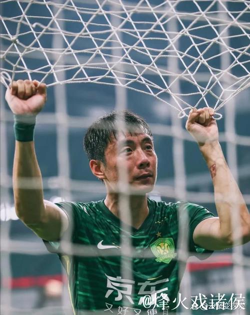 李磊透露国安中超下半程崩盘原因，球迷争相热议